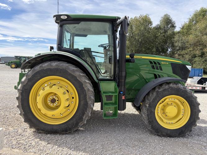 John Deere 6140R