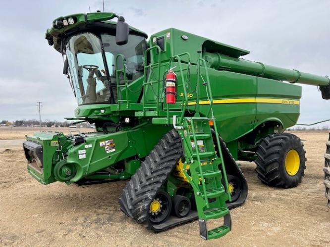 John Deere S780