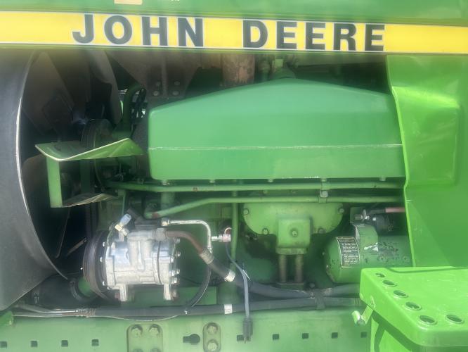 John Deere 4650