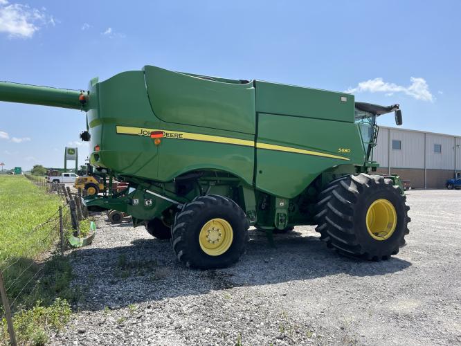 John Deere S680