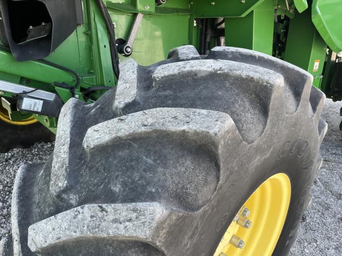 John Deere S680