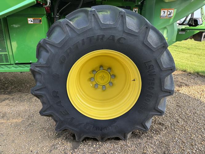 John Deere S790