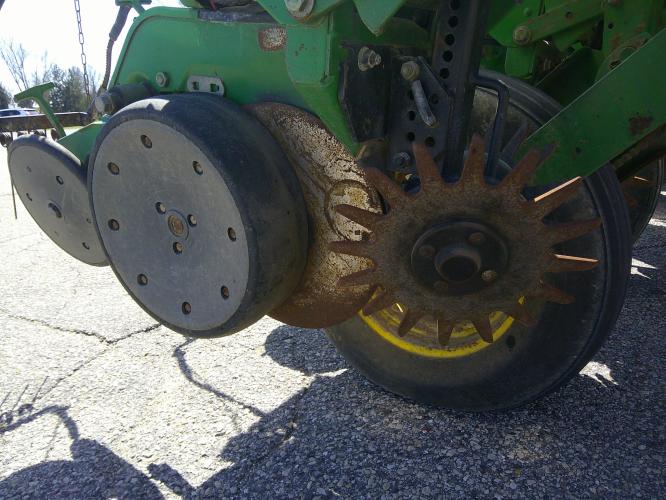 John Deere 1750