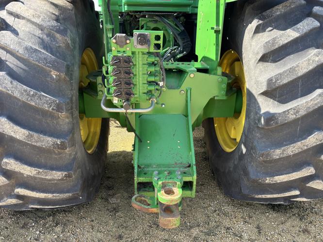 John Deere 9530