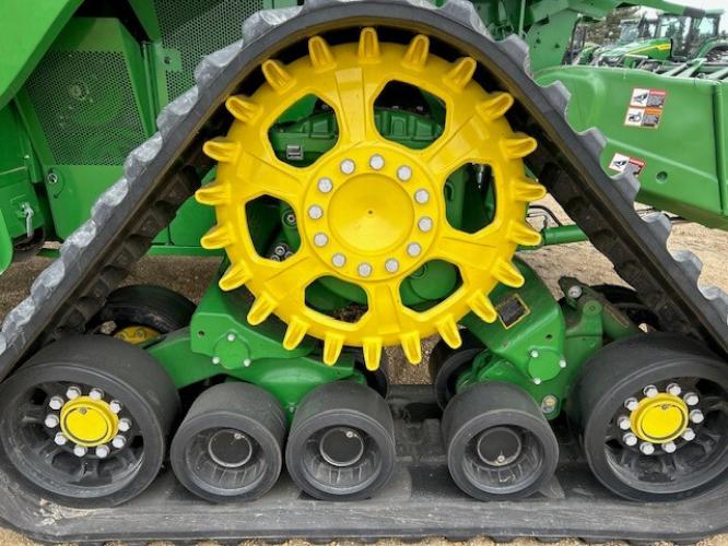 John Deere S780