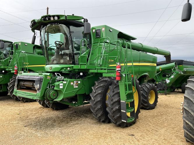John Deere S770