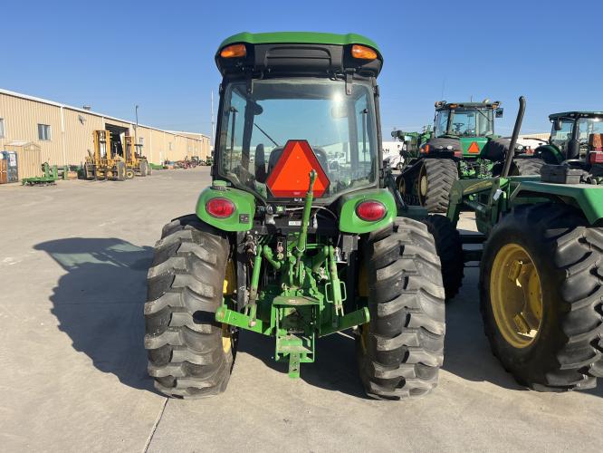 John Deere 4052R