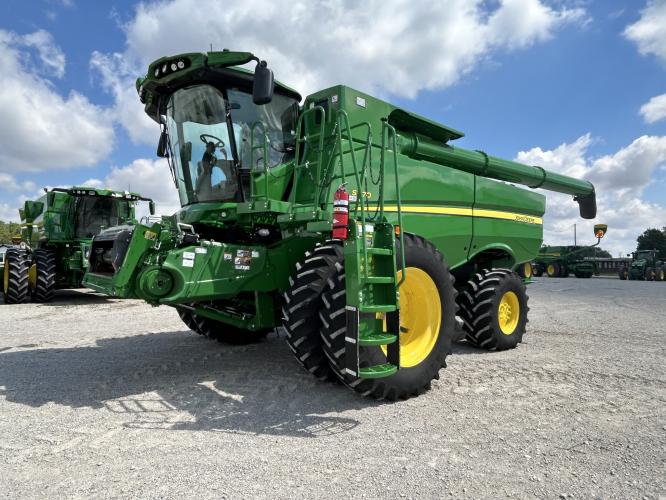 John Deere S770