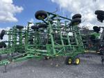 John Deere 2210