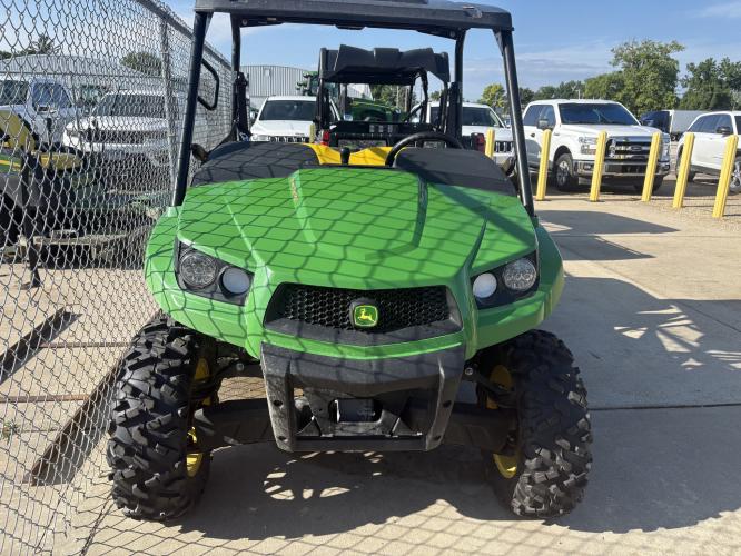 John Deere XUV 590M