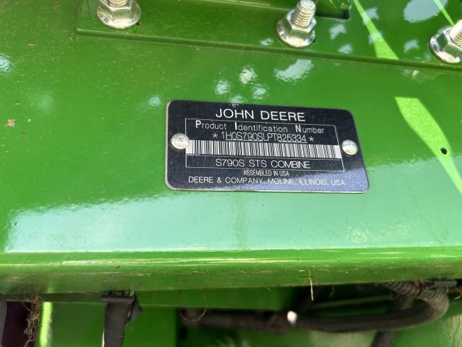 John Deere S790