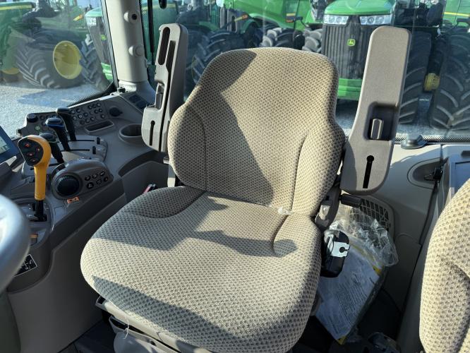 John Deere 6R 120