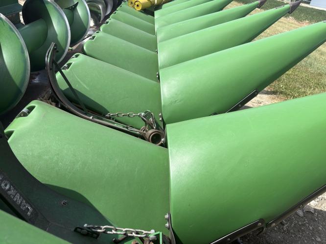 John Deere 608C