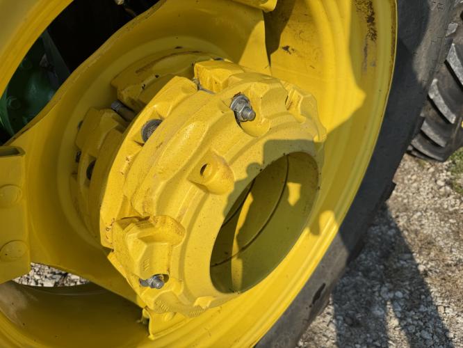 John Deere 5075M
