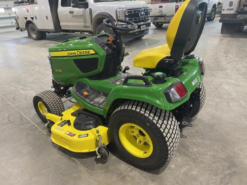 2022 John Deere X750