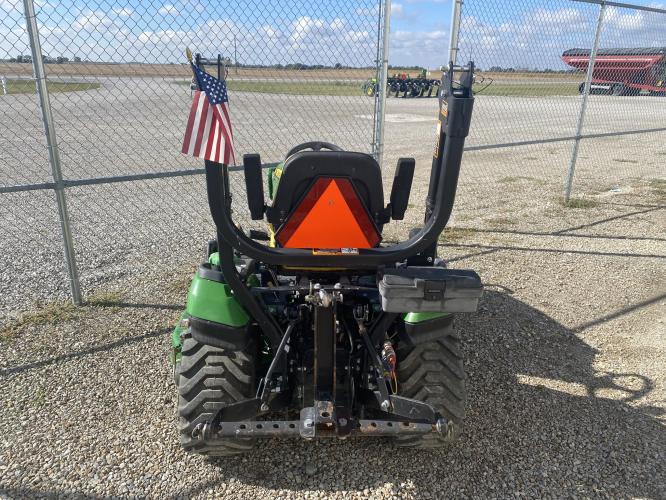 John Deere 1025R