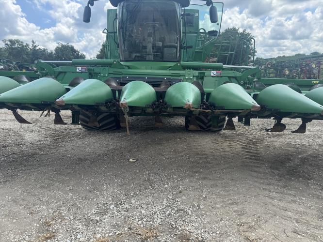 John Deere C12F