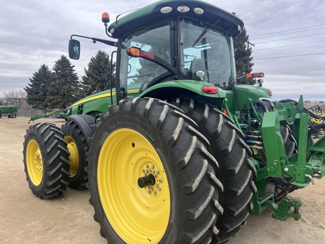 John Deere 8345R