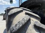 John Deere 8235R