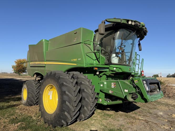 John Deere S780