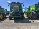 John Deere S670