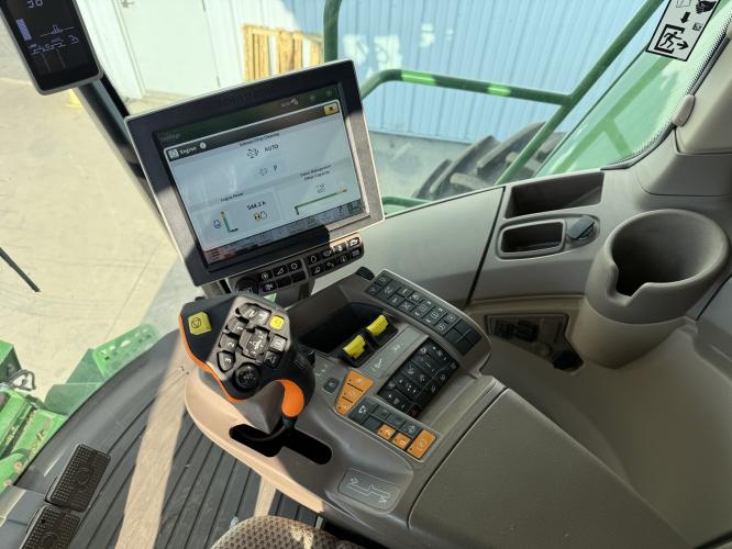 John Deere S780