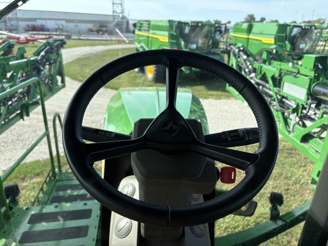 John Deere 412R