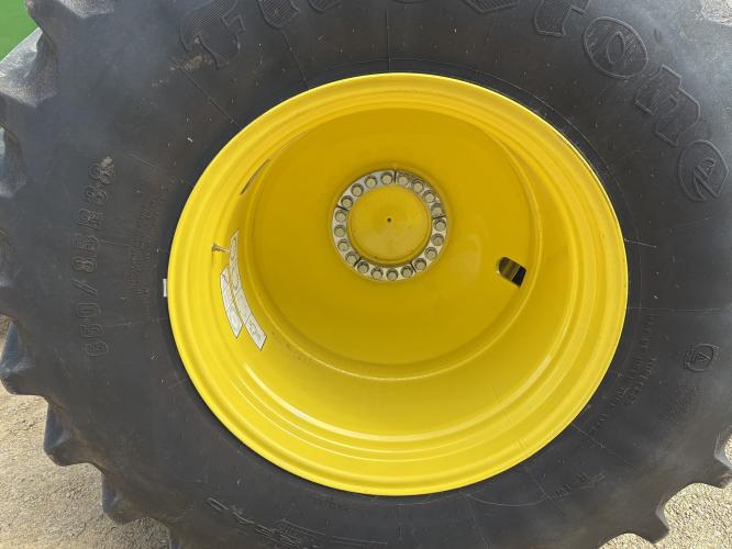 John Deere S780