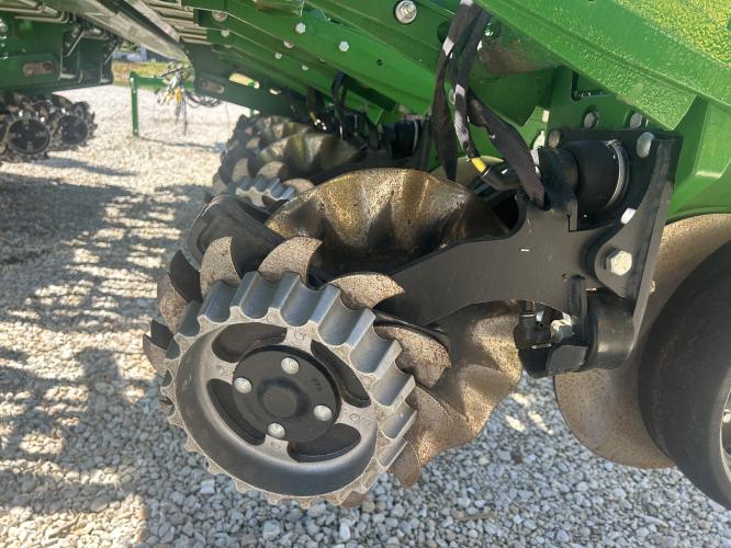 John Deere 1775NT