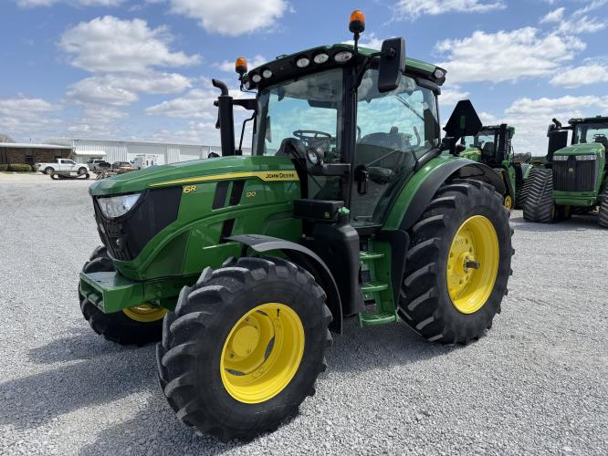 John Deere 6R 120