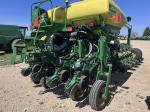 John Deere 1775NT