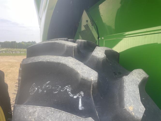 John Deere S760