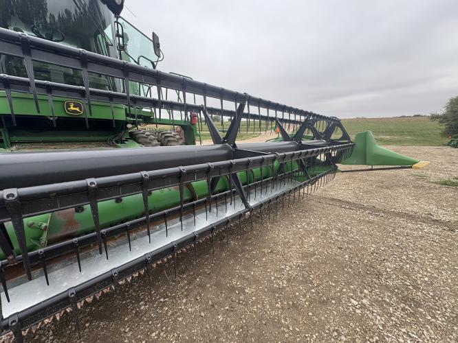 John Deere 625F