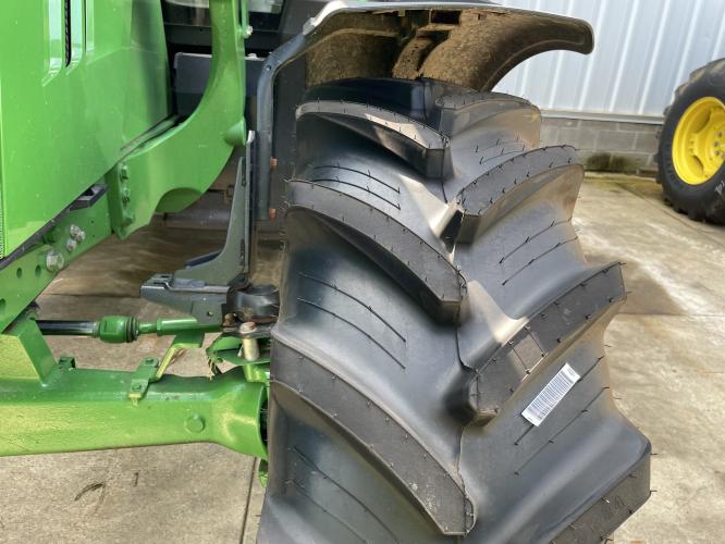 John Deere 6130R