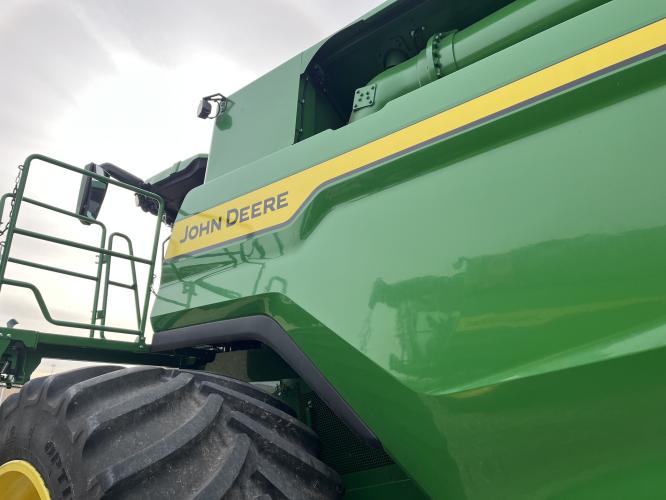 John Deere S7 800