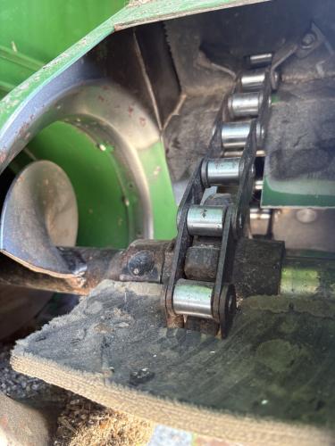 John Deere S670
