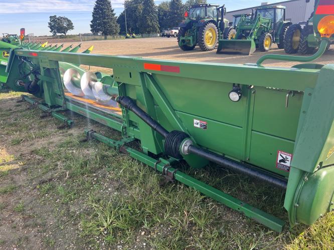 John Deere 608C