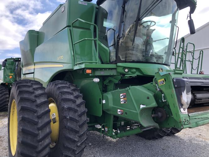 John Deere S770