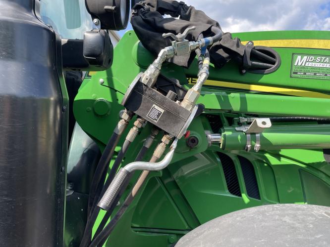 John Deere 6130R
