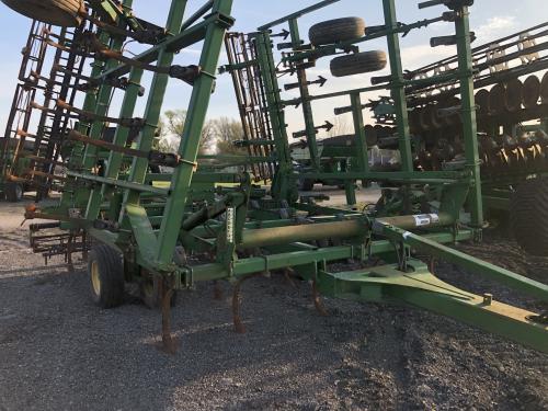 2007 John Deere 2210
