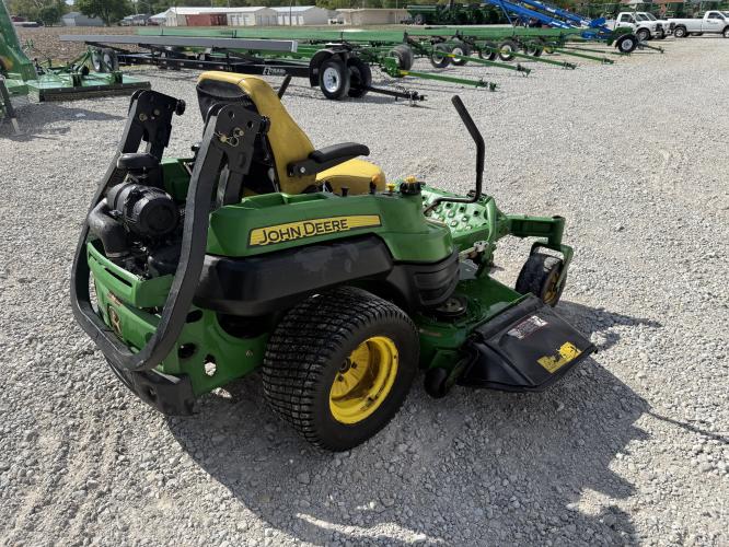 John Deere Z830A