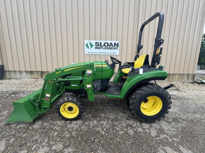 John Deere 2032R