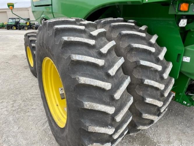 John Deere S780