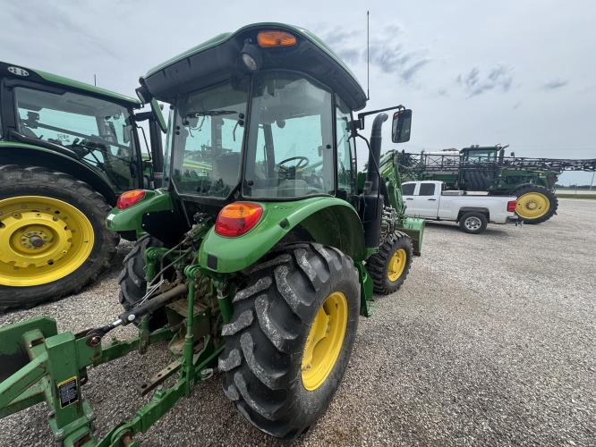 John Deere 5100M