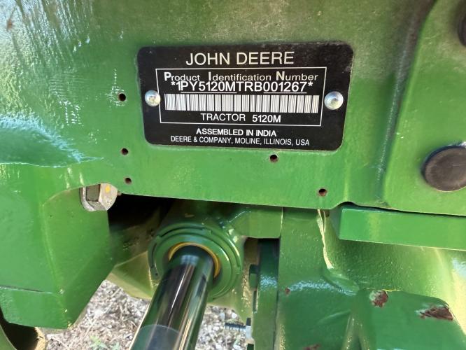 John Deere 5120M