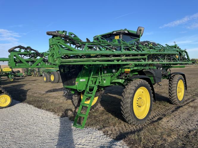 John Deere 412R