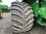 John Deere S780