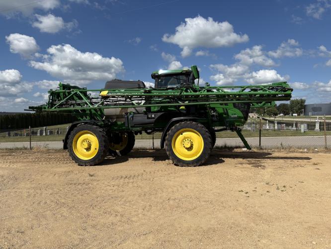 John Deere 412R