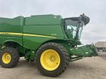 John Deere S670