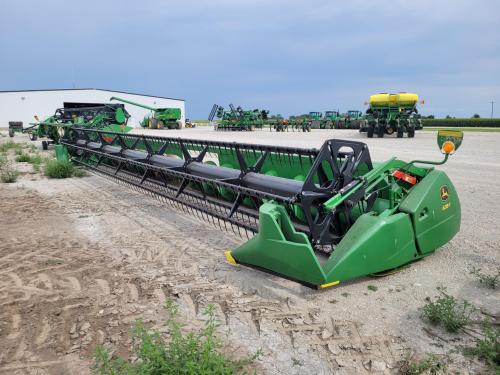 2016 John Deere 635F